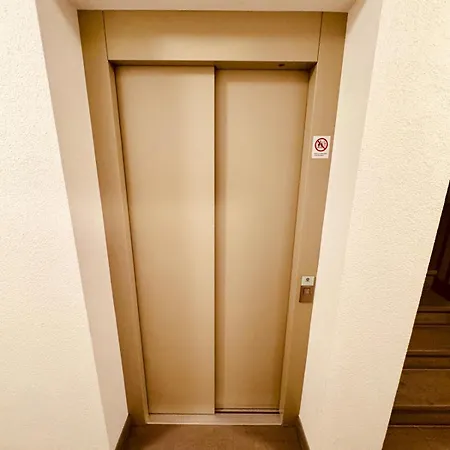 Deluxe Loft With * Abstatt