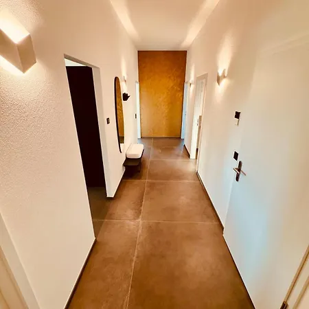 Deluxe Loft With Abstatt